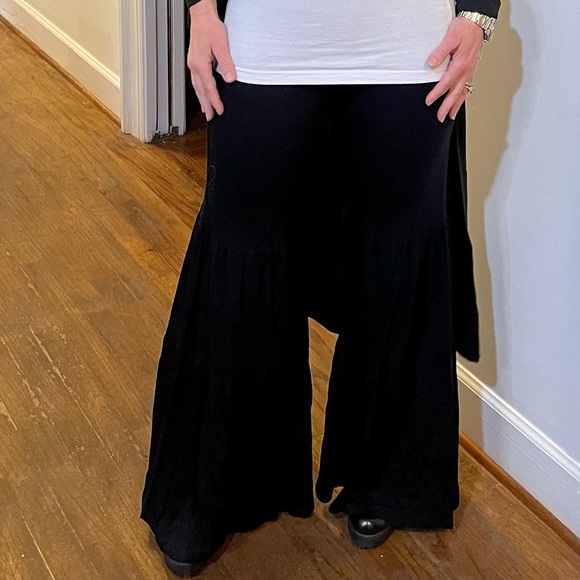 03 Black Tiered Bell pants - Picture 3 of 3